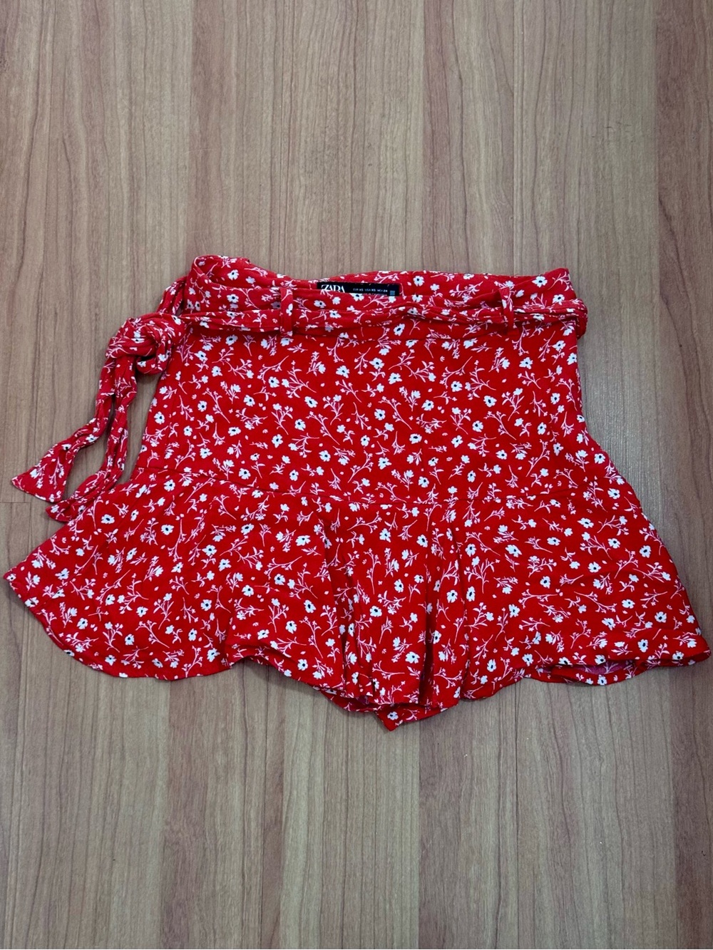 Zara Red Floral Wrap Skort XS